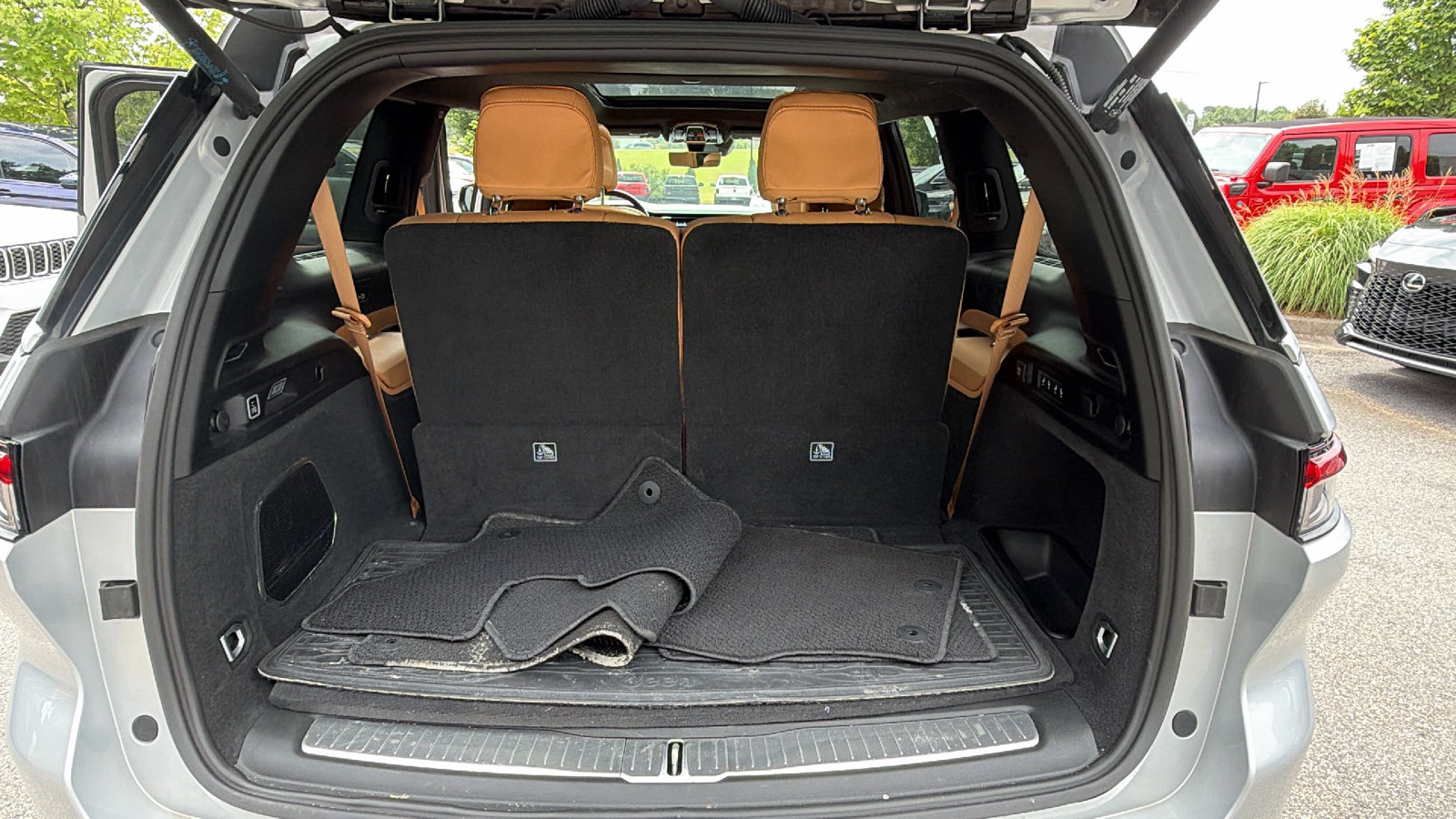 Certified 2025 Jeep Grand Cherokee L Summit AWD/4WD image 13