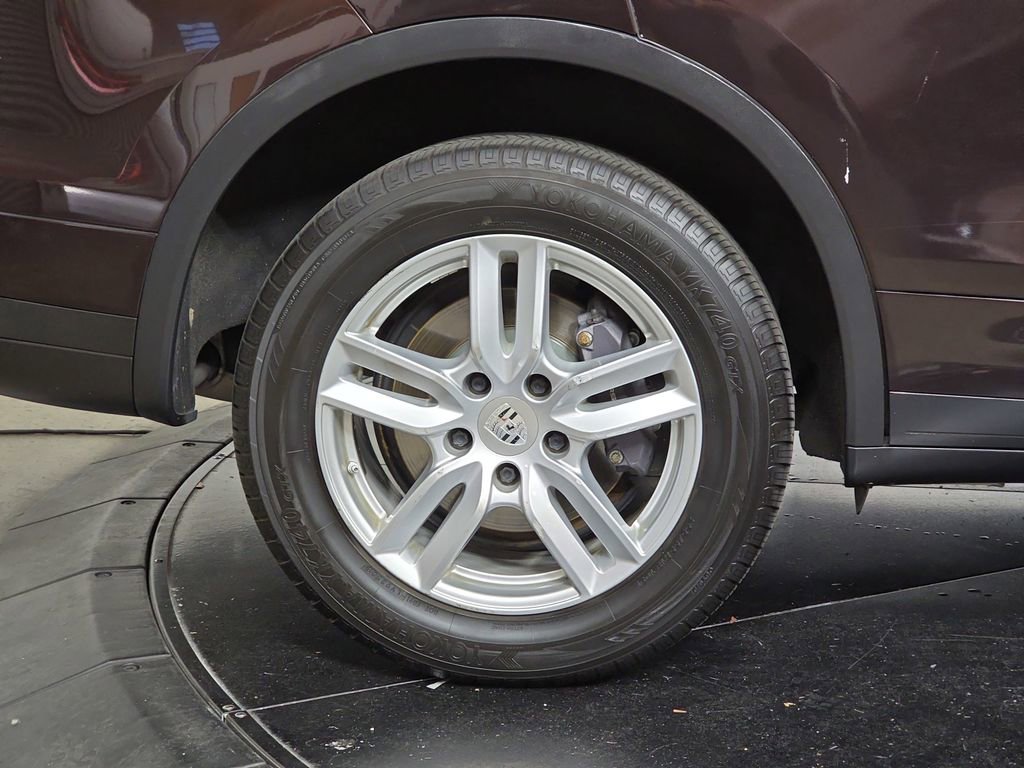 Used 2016 Porsche Cayenne image 29