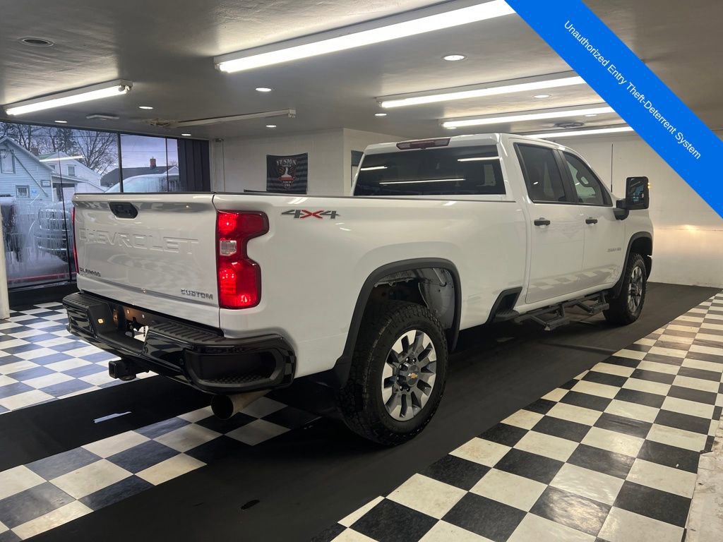 Used 2024 Chevrolet Silverado 2500 Custom w/ Custom Value Package image 18