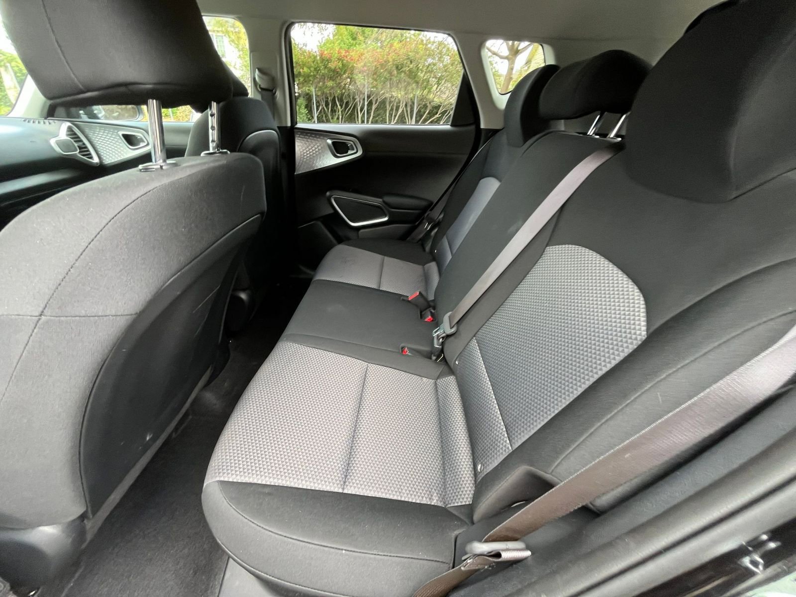 Used 2025 Kia Soul LX w/ LX Technology Package image 23