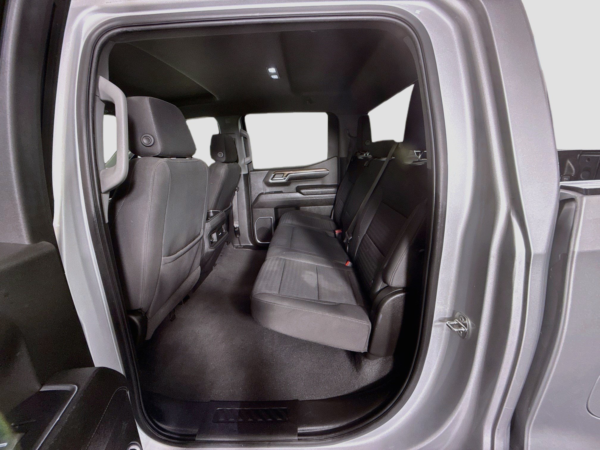 Used 2022 Chevrolet Silverado 1500 LT RWD image 25