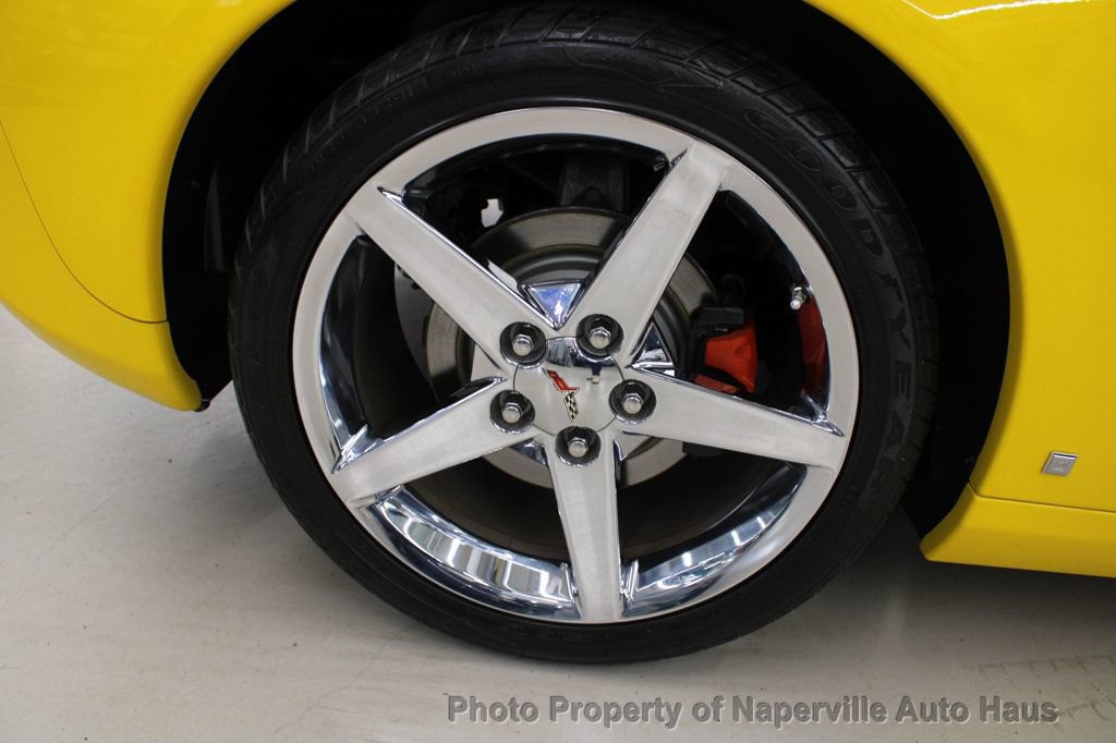 Used 2007 Chevrolet Corvette Coupe w/ Preferred Equipment Group RWD image 13