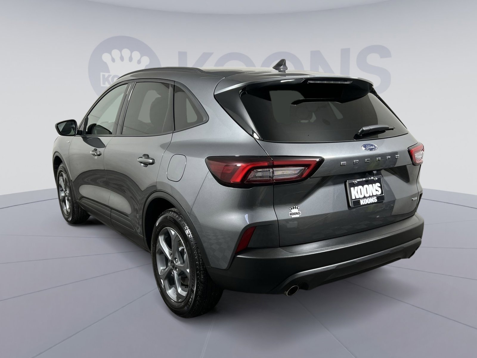 Used 2025 Ford Escape ST-Line w/ Equipment Group 301A image 4