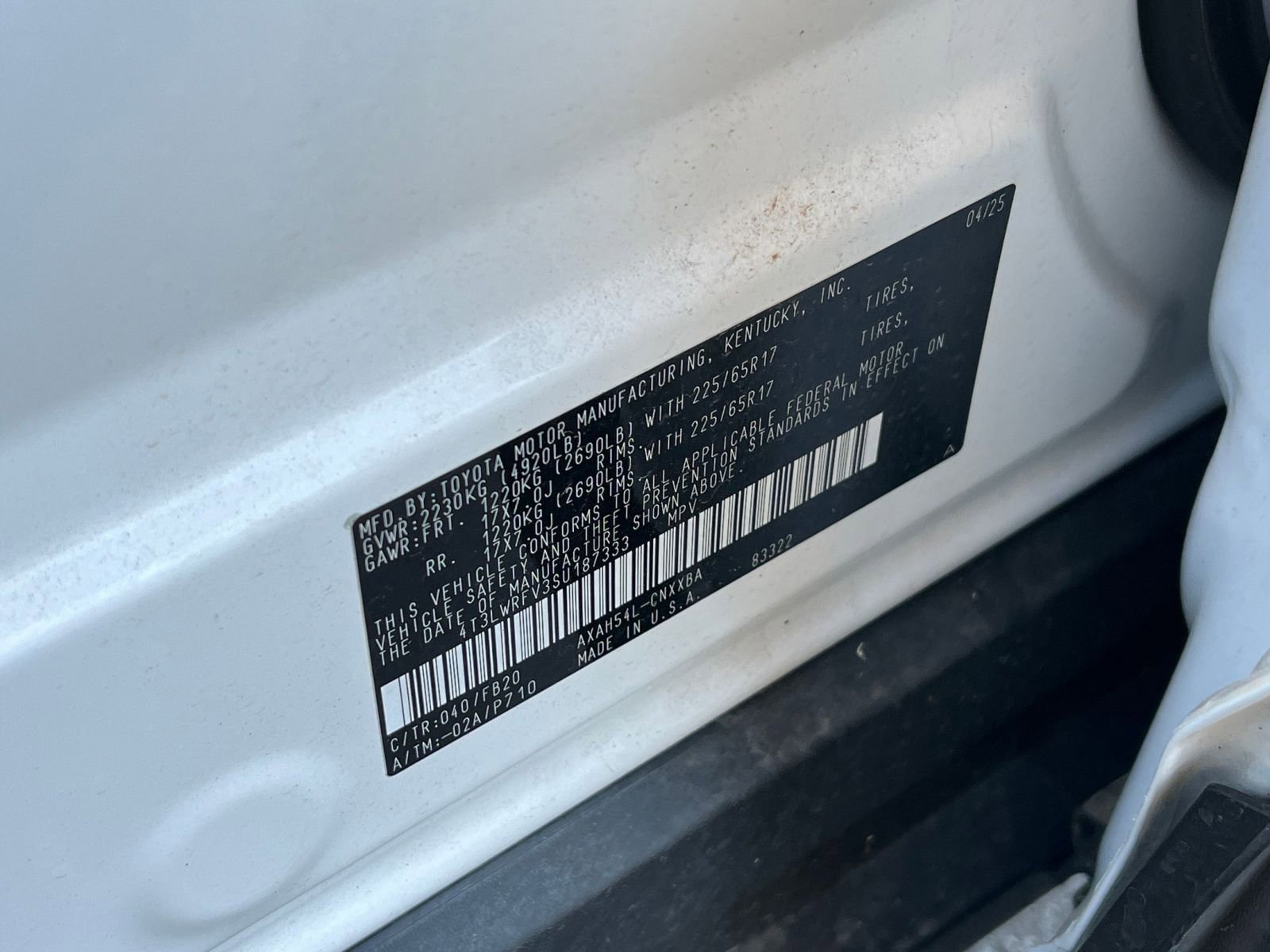 Used 2025 Toyota RAV4 LE image 28