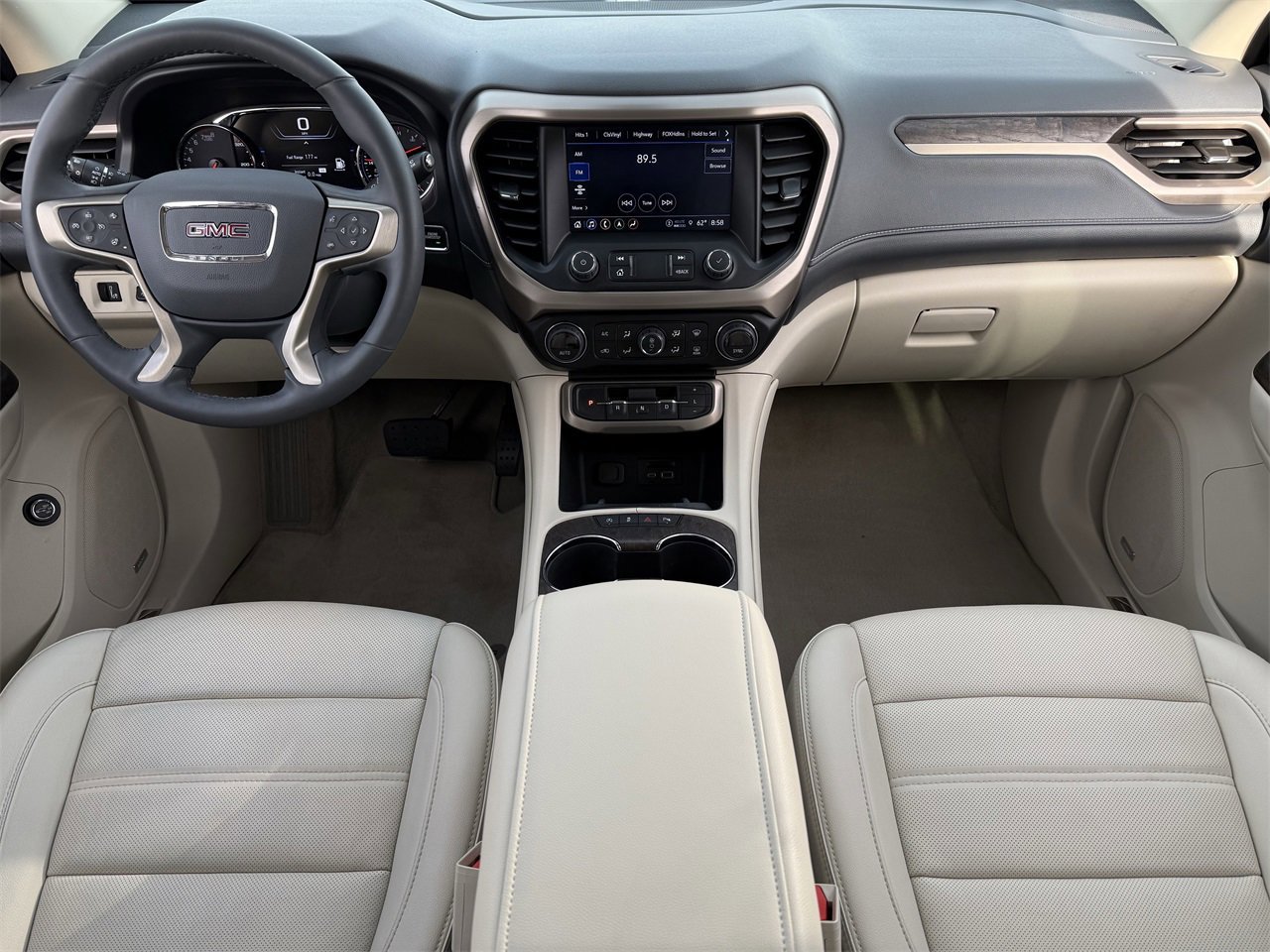 Used 2023 GMC Acadia Denali w/ Denali Ultimate Package image 10
