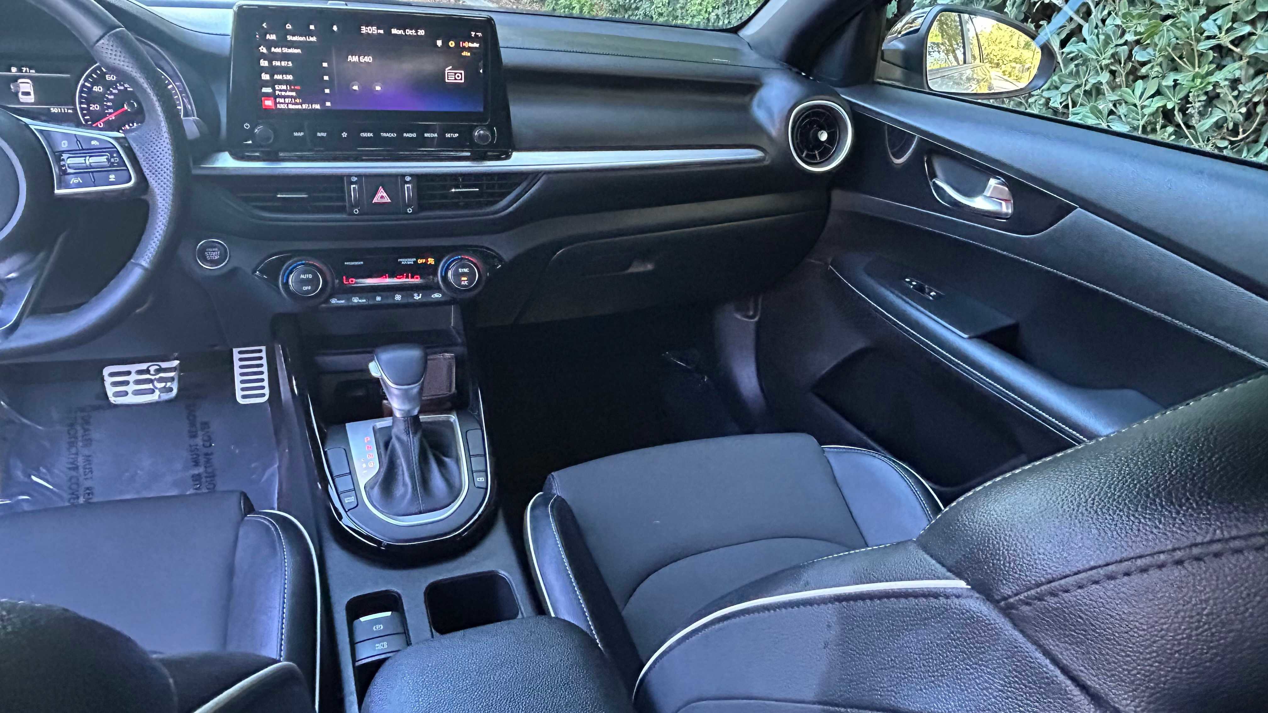 Used 2023 Kia Forte GT-Line w/ GT-Line Technology Package image 13