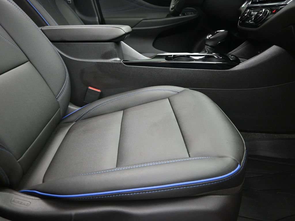 Used 2025 Buick Envista Sport Touring w/ Convenience II Package image 24