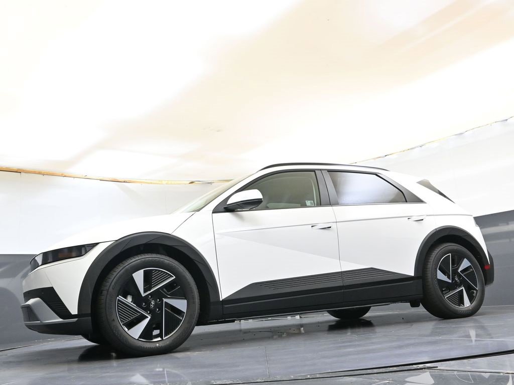 New 2025 Hyundai Ioniq 5 SEL image 37