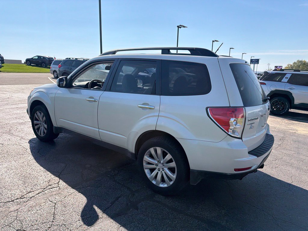 Used 2012 Subaru Forester 2.5X Premium w/ All-Weather Pkg AWD/4WD image 4