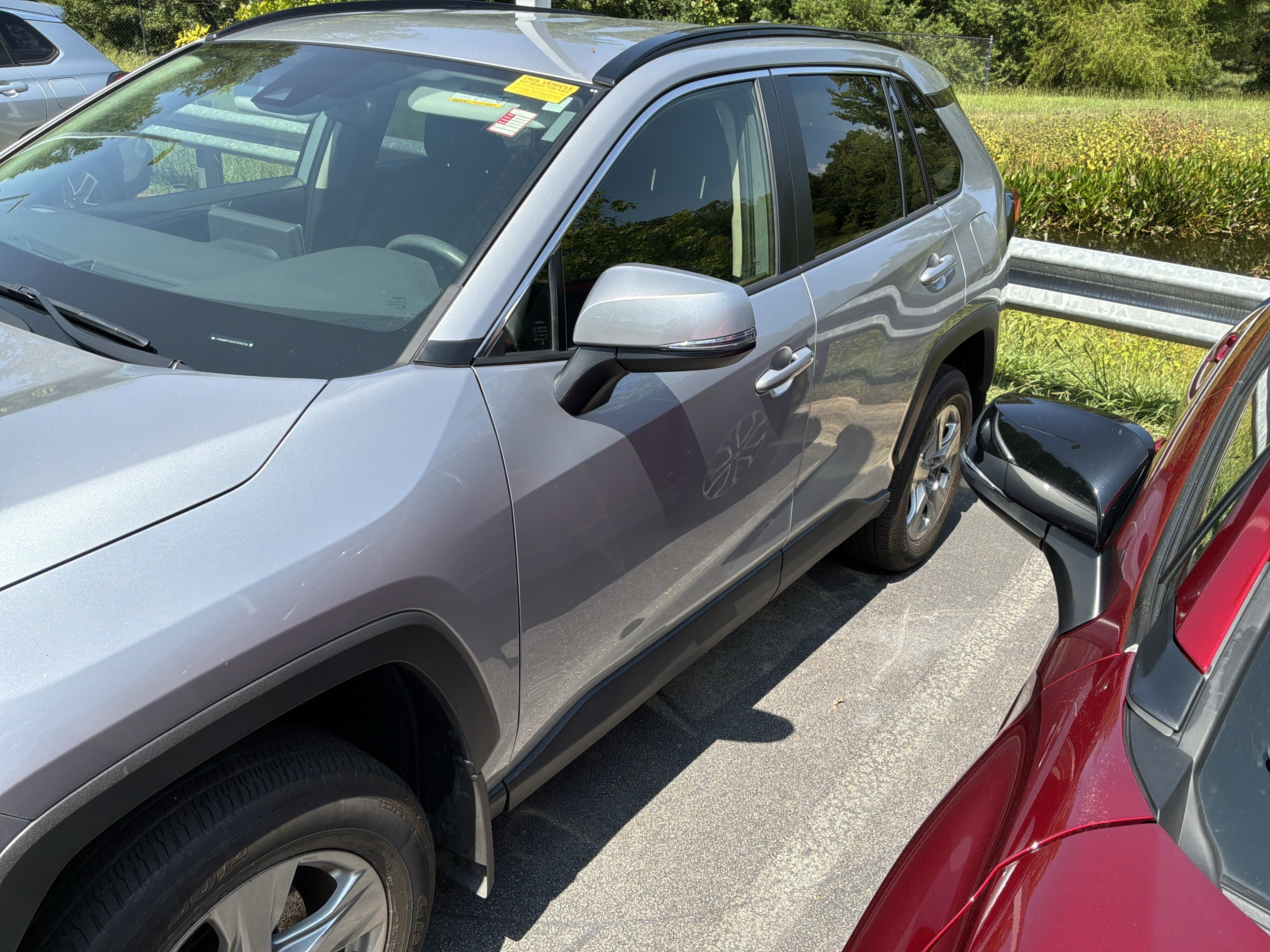 Used 2025 Toyota RAV4 LE AWD/4WD image 39