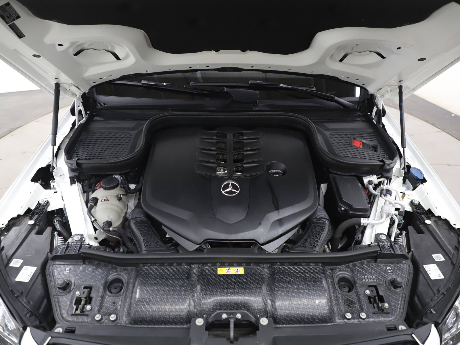 Used 2023 Mercedes-Benz GLS 580 4MATIC image 36
