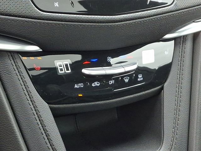Used 2025 Cadillac XT5 Premium Luxury image 15