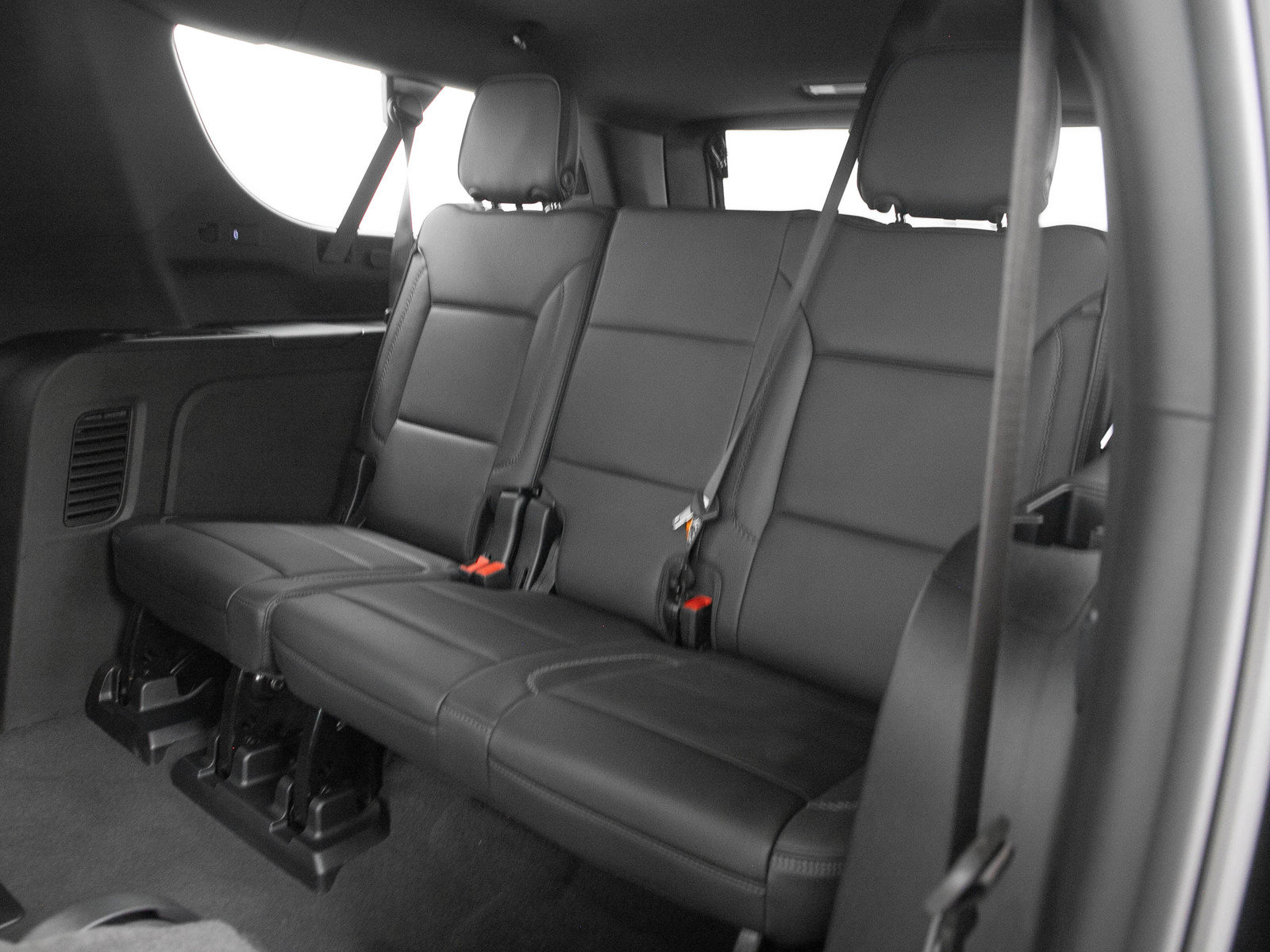 Used 2025 GMC Yukon XL Denali w/ Sun & Power Step Package AWD/4WD image 15