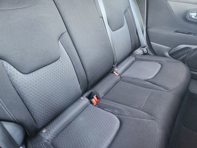 Certified 2021 Jeep Renegade Latitude image 26