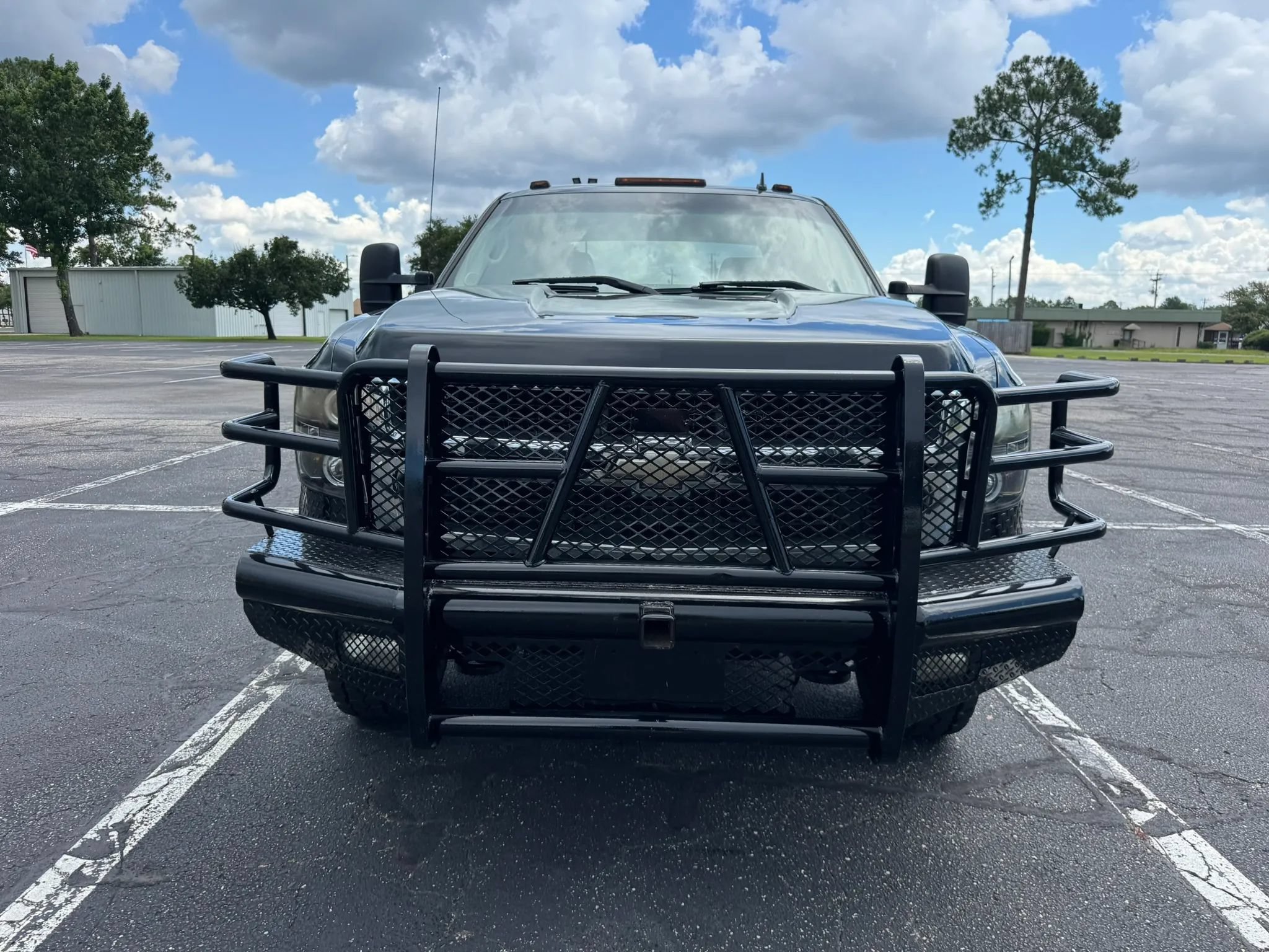 Used 2008 Chevrolet Silverado 3500 LTZ AWD/4WD image 3