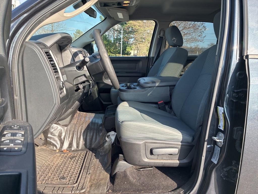 Used 2017 RAM 1500 Express image 10