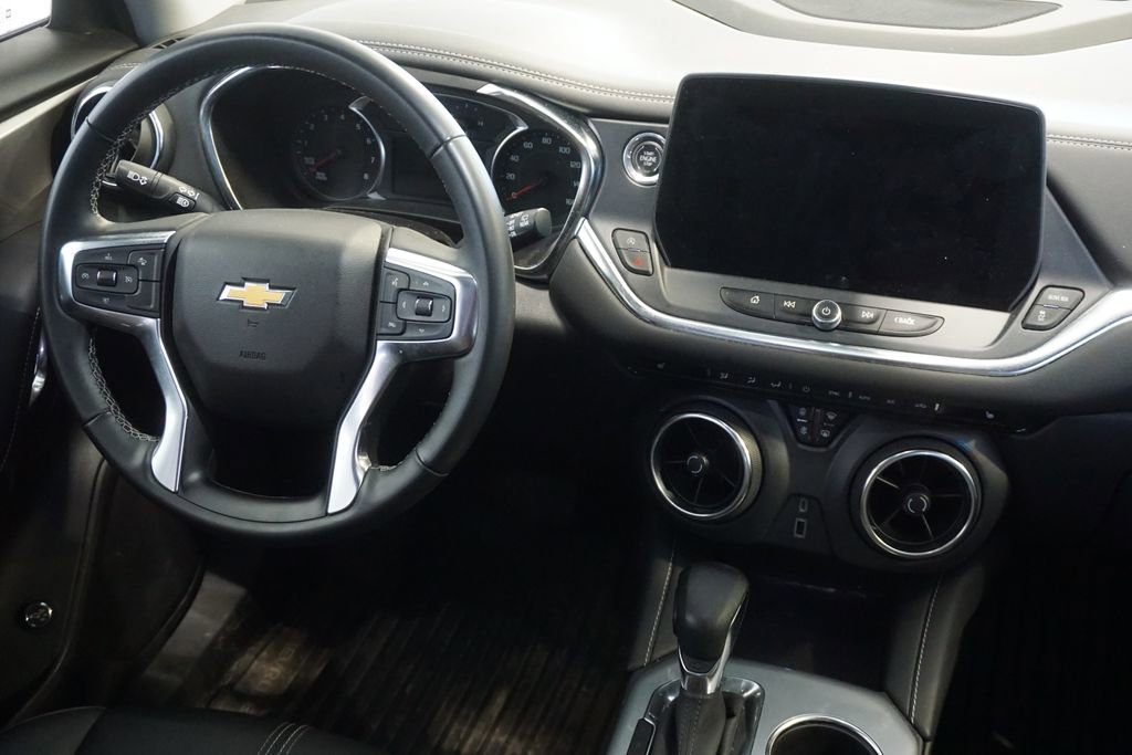 Used 2024 Chevrolet Blazer LT AWD/4WD image 28