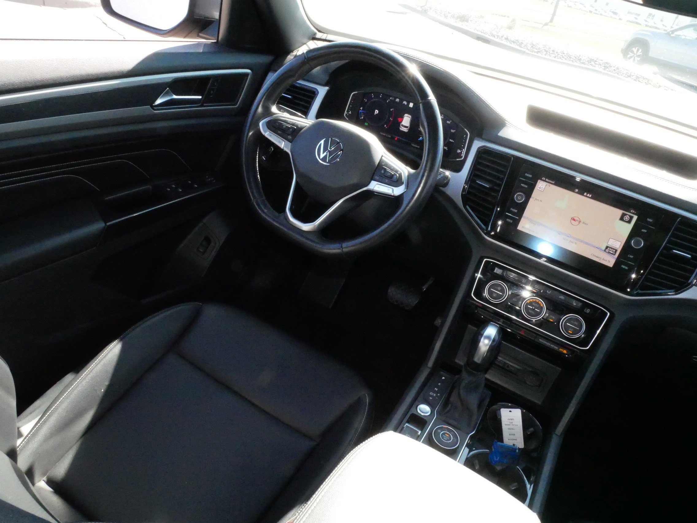 Used 2020 Volkswagen Atlas Cross Sport SEL AWD/4WD image 9