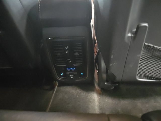 Used 2015 Jeep Grand Cherokee Summit AWD/4WD image 15