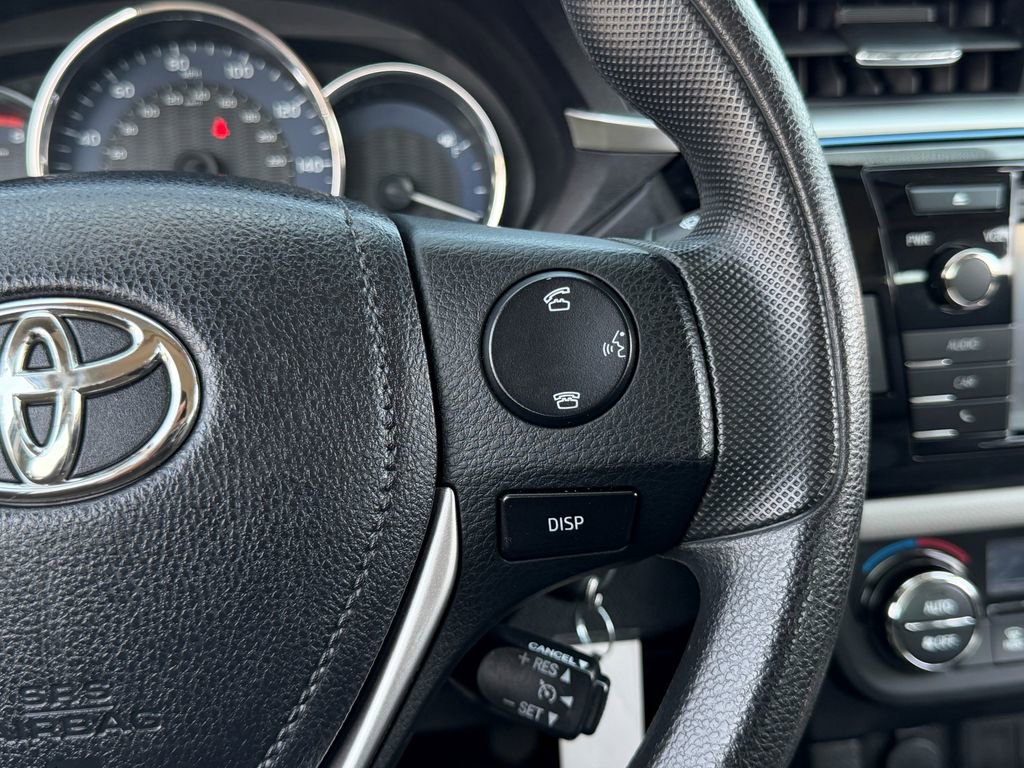 Used 2015 Toyota Corolla LE image 30
