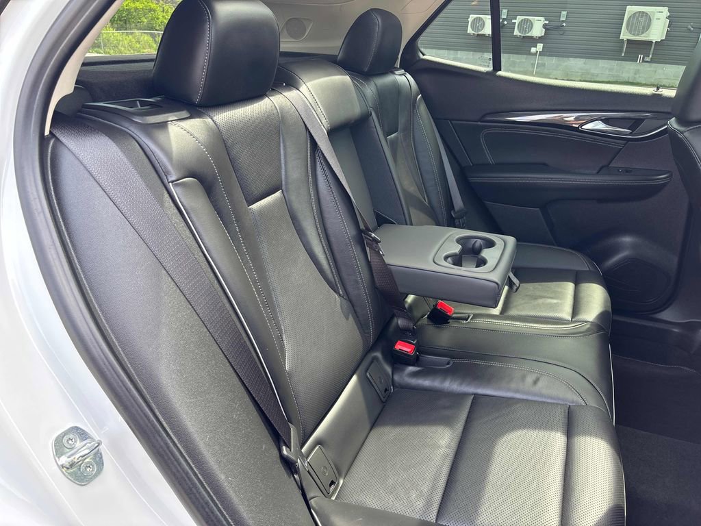 Used 2021 Buick Envision Essence w/ Sport Touring Package FWD image 28