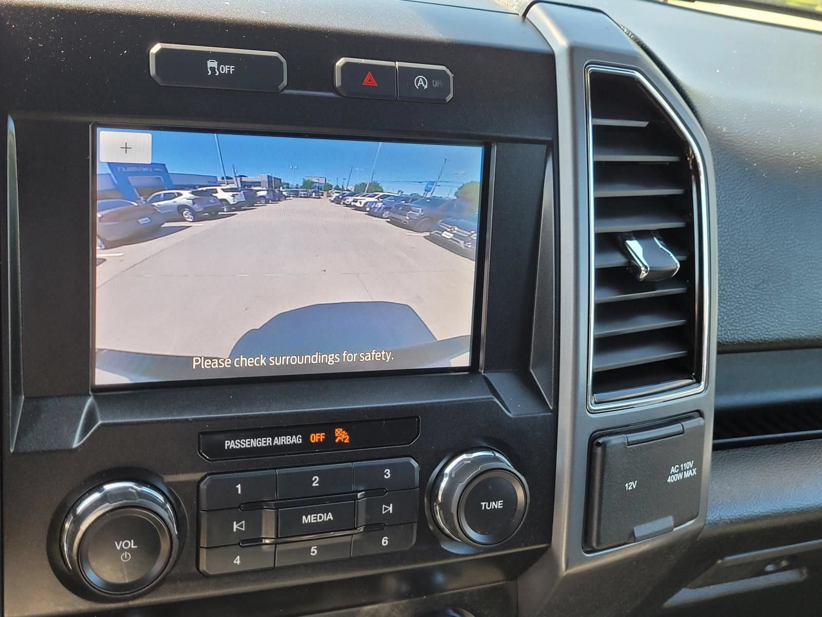 Used 2020 Ford F150 XLT w/ Equipment Group 302A Luxury AWD/4WD image 25