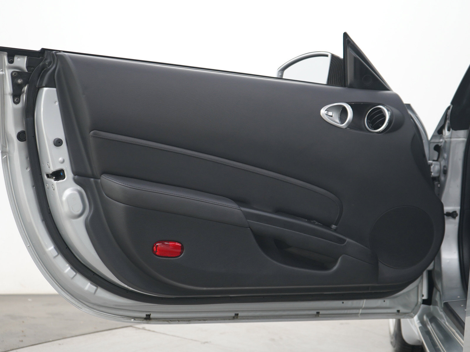 Used 2007 Nissan 350Z Enthusiast RWD image 15