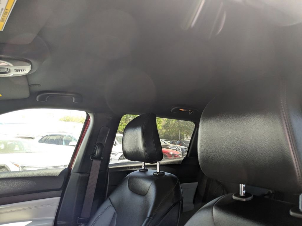 Used 2025 Jeep Compass Limited image 10