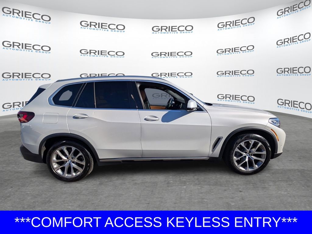 Used 2023 BMW X5 xDrive40i w/ Premium Package image 8