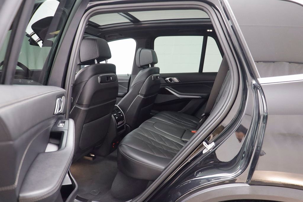 Used 2025 BMW X5 xDrive40i image 14