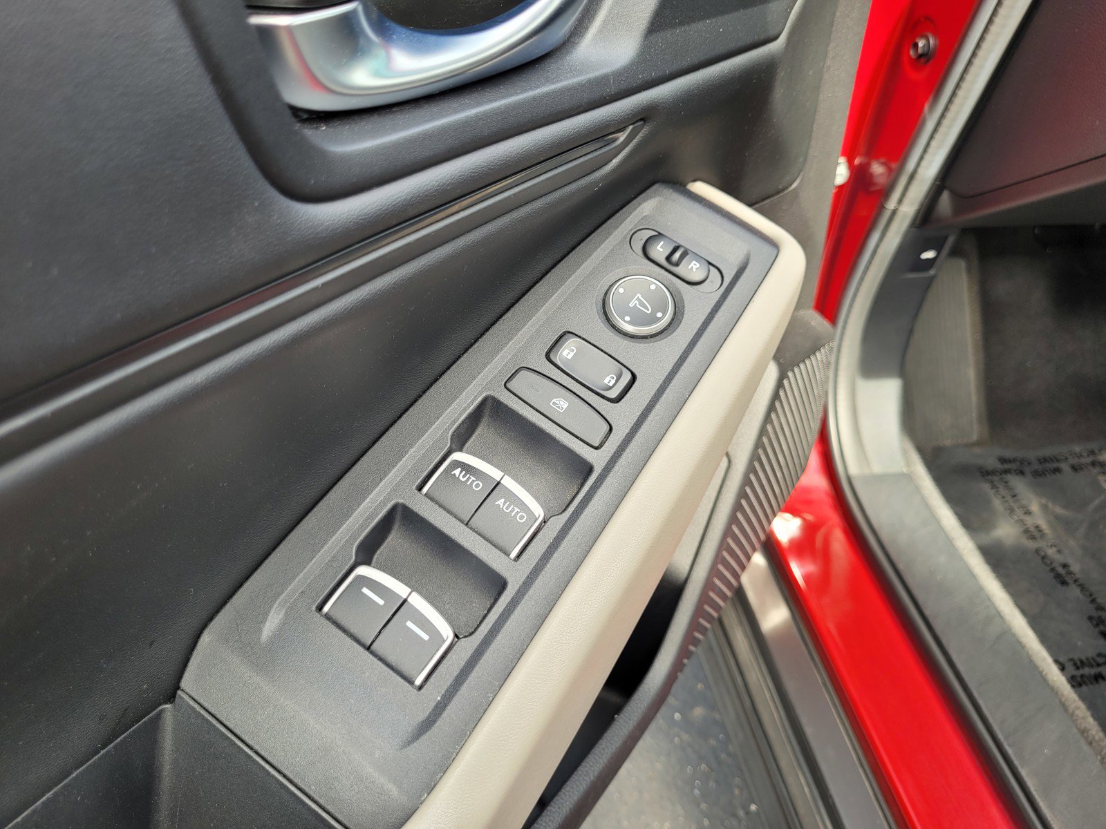 Used 2023 Honda Accord EX image 26