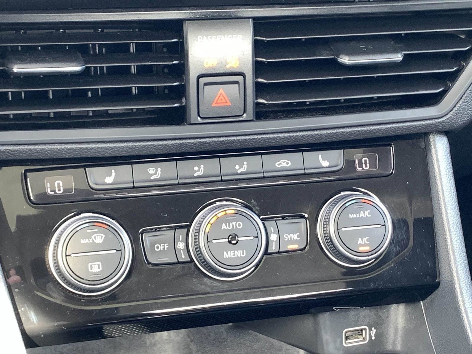 Used 2019 Volkswagen Jetta SE FWD image 22