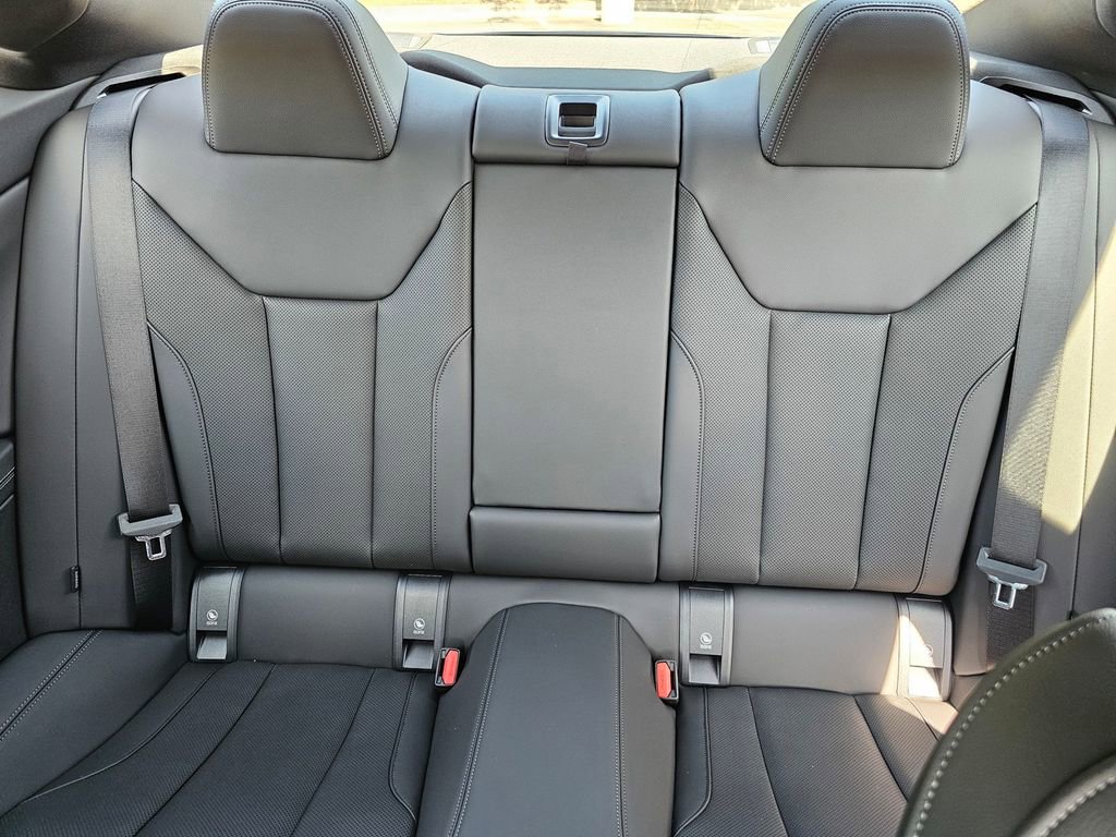 Used 2026 BMW 430i Coupe w/ M Sport Package image 19