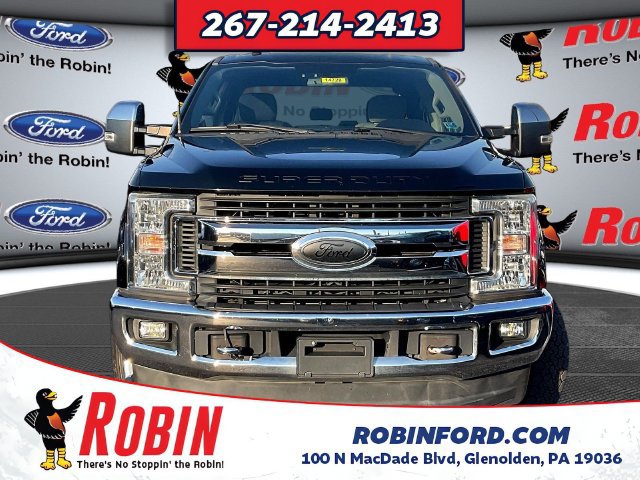 Used 2017 Ford F250 XLT w/ XLT Premium Package AWD/4WD image 2