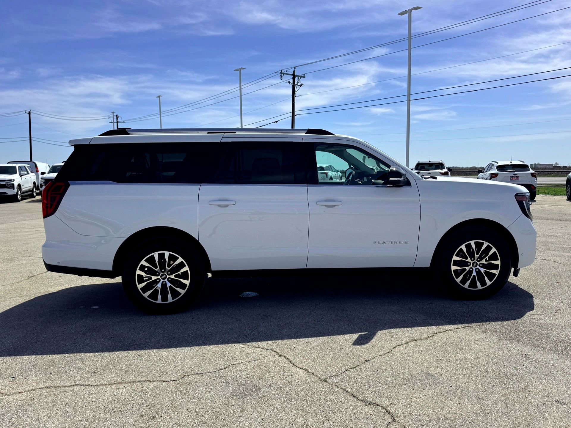 Used 2025 Ford Expedition Platinum AWD/4WD image 5