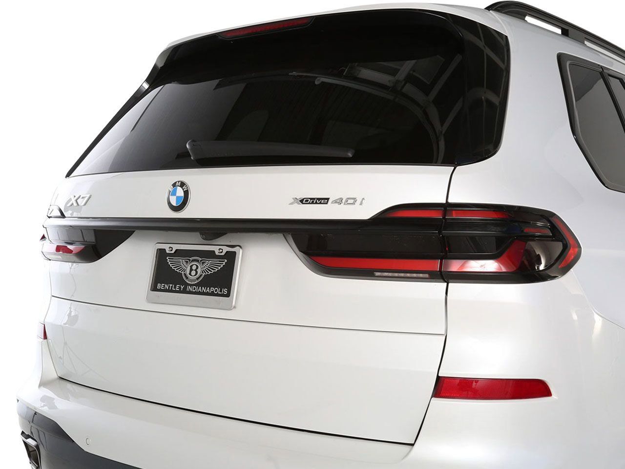 Used 2024 BMW X7 xDrive40i w/ Executive Package image 13