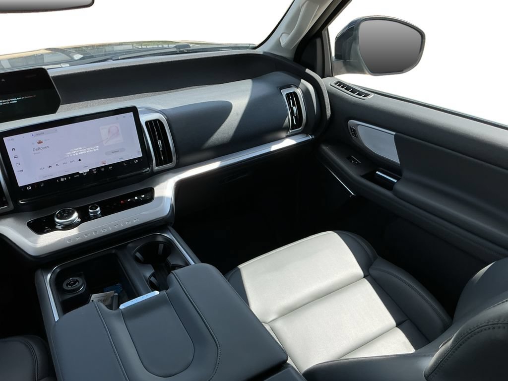 New 2026 Ford Expedition Max Active RWD image 21