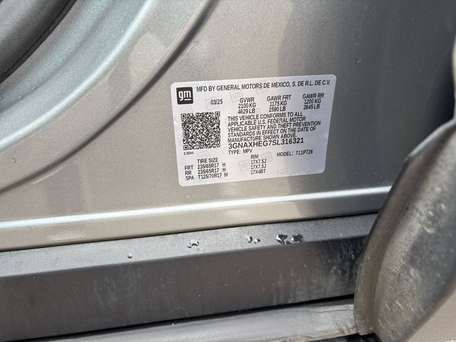 Used 2025 Chevrolet Equinox LT FWD image 30