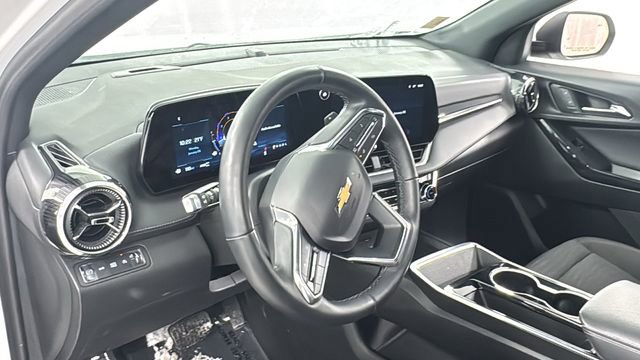 Used 2025 Chevrolet Equinox LT image 35