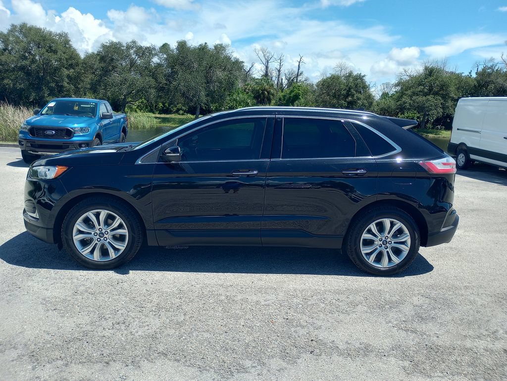 Used 2020 Ford Edge Titanium FWD image 4