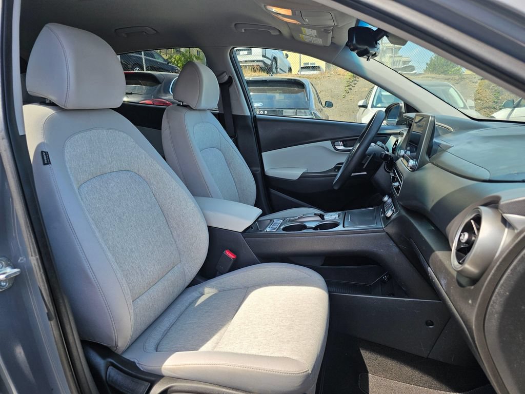 Used 2023 Hyundai Kona SE FWD image 10