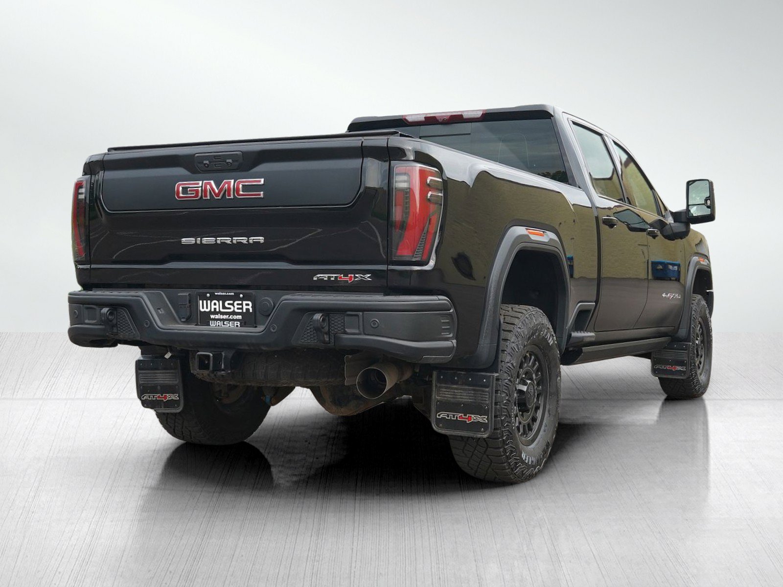 Used 2024 GMC Sierra 2500 AT4X w/ AT4X AEV Edition AWD/4WD image 6