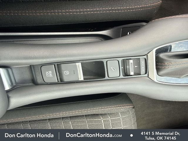Certified 2025 Honda HR-V Sport image 22