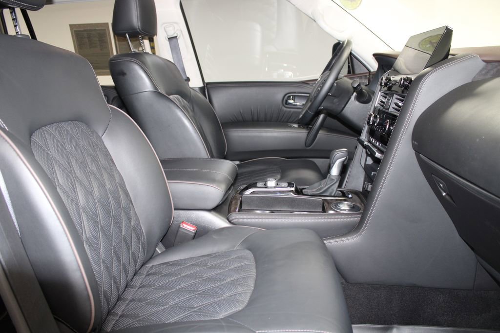 Used 2024 Nissan Armada Platinum w/ Captain's Chairs Package image 28