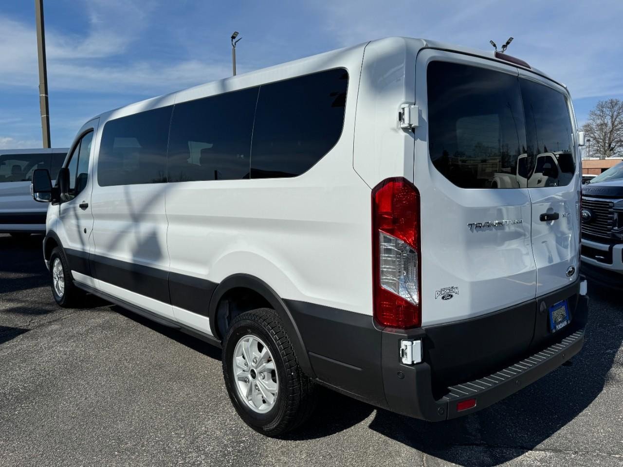 Used 2024 Ford Transit 350 XLT image 5