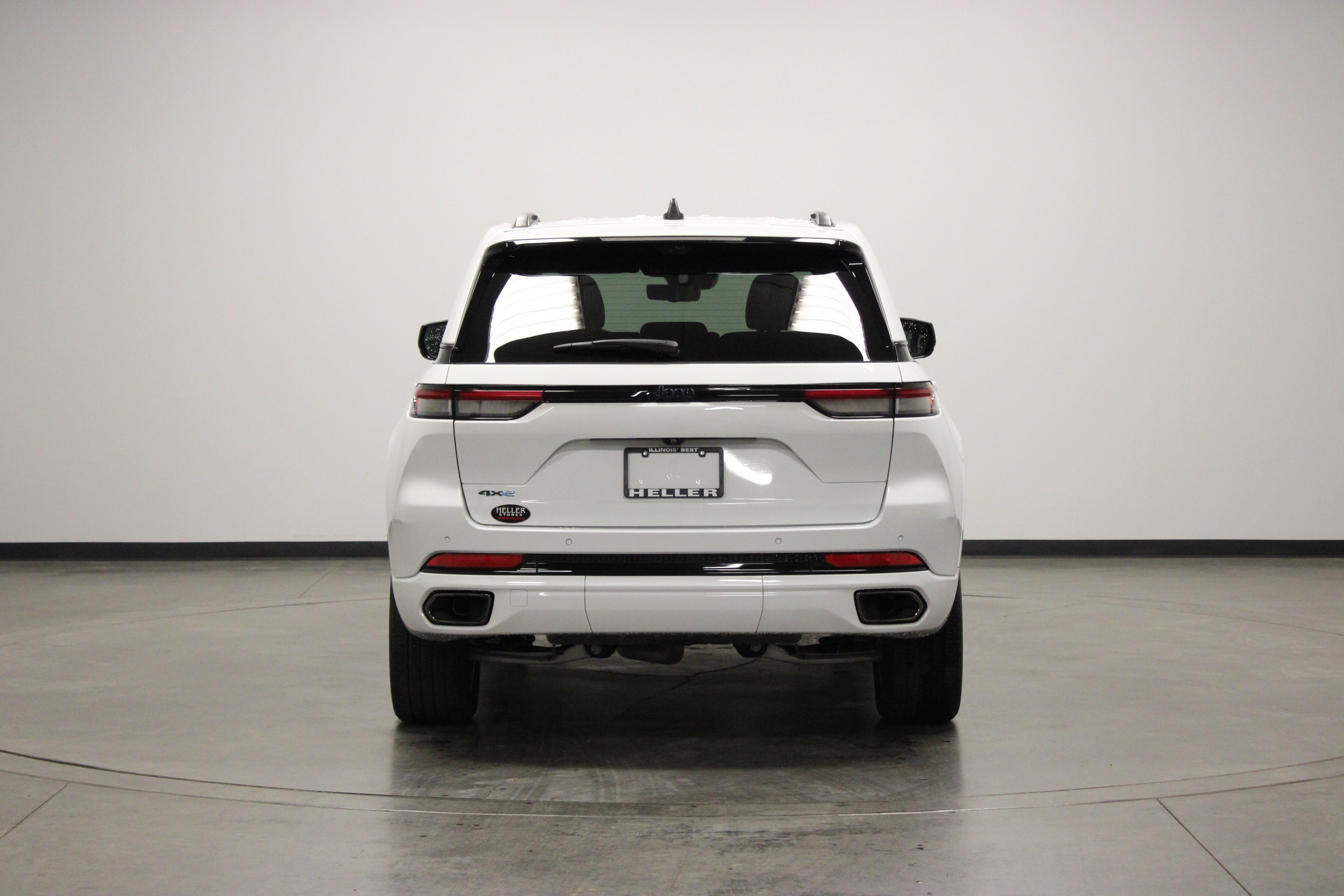 Used 2024 Jeep Grand Cherokee Limited 4xe AWD/4WD image 7