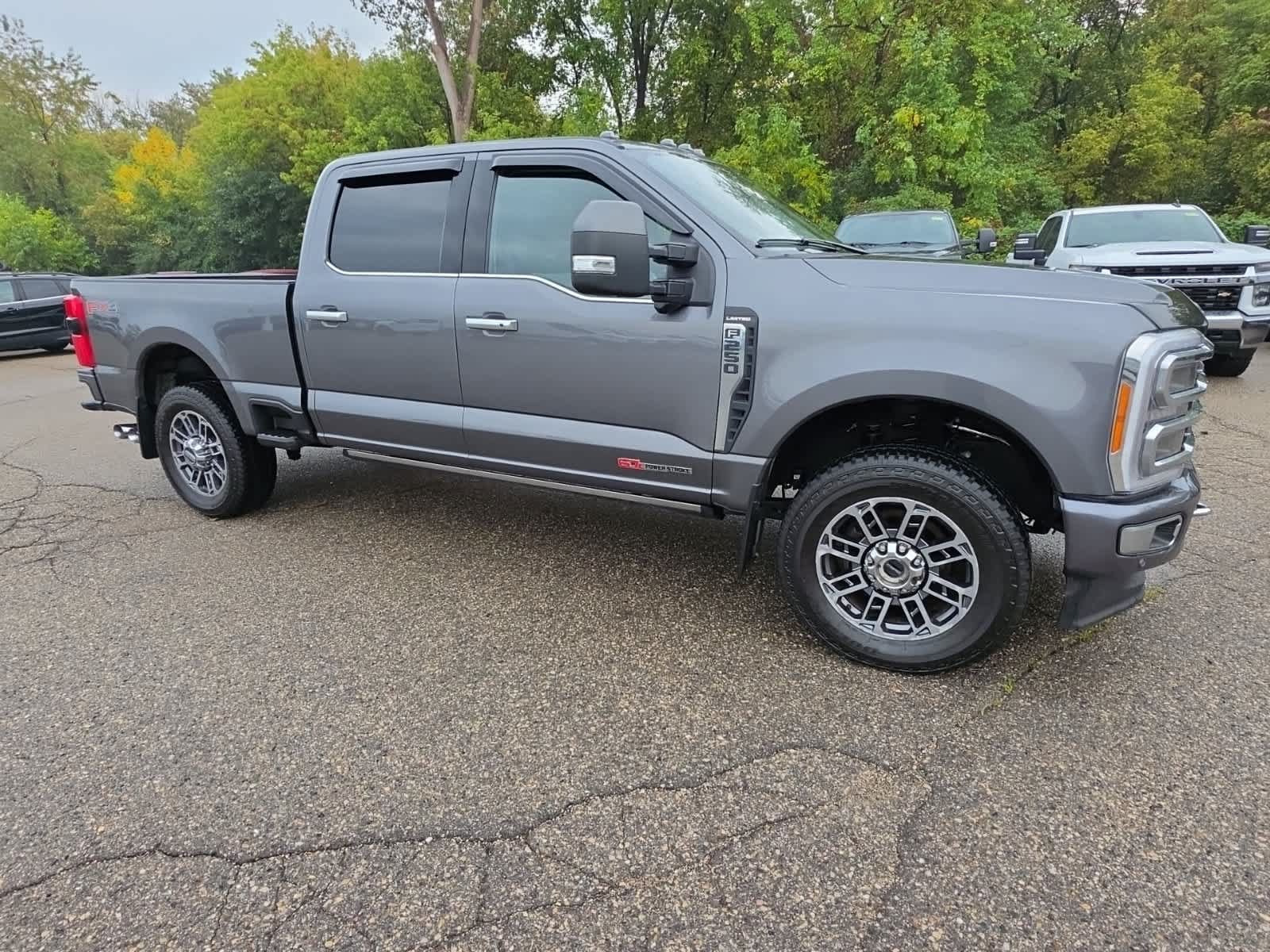 Used 2023 Ford F250 Limited w/ FX4 Off-Road Package AWD/4WD image 4