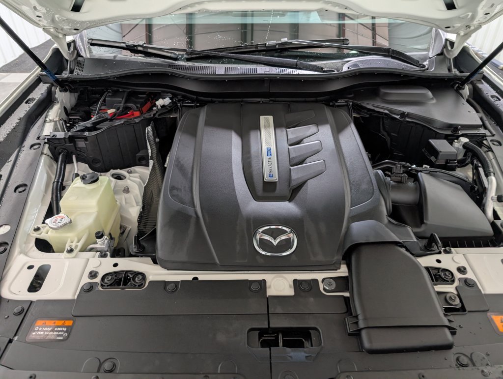 Used 2024 MAZDA CX-90 Plug-In Hybrid w/ Premium Plus AWD/4WD image 31