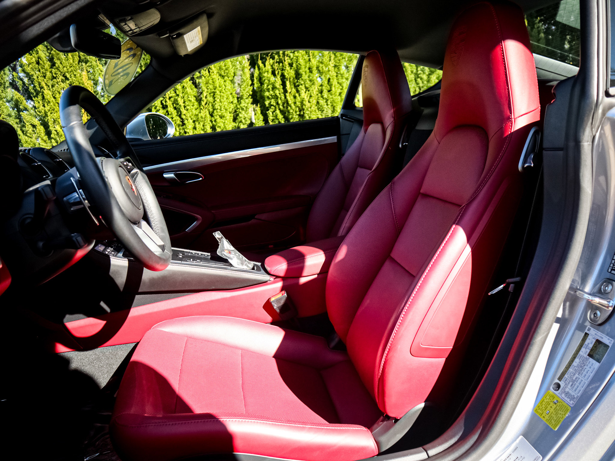 Used 2025 Porsche 718 Cayman image 16