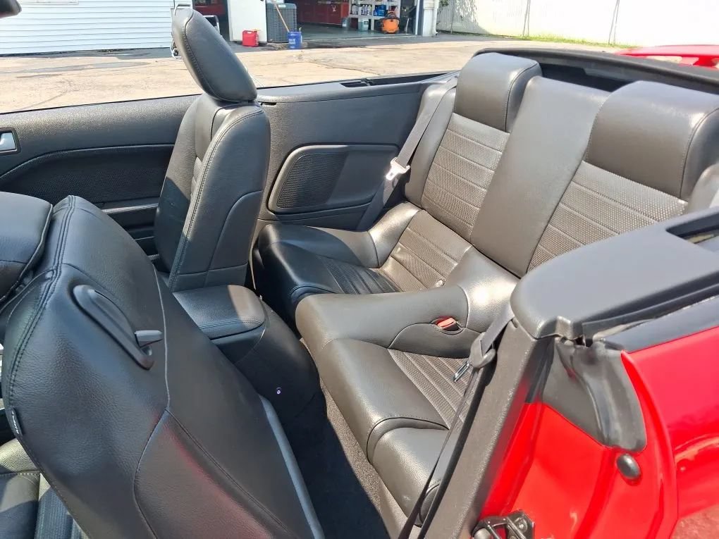 Used 2008 Ford Mustang GT RWD image 30